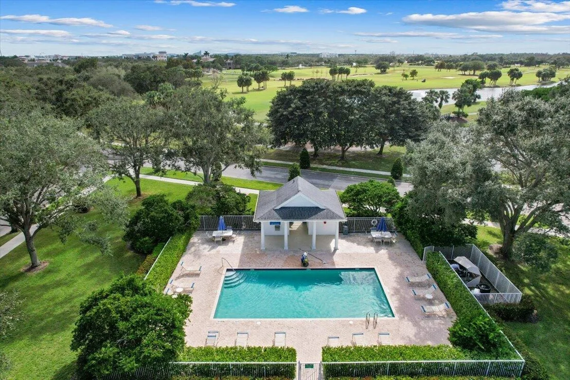 Photo of 126 Barbados Drive