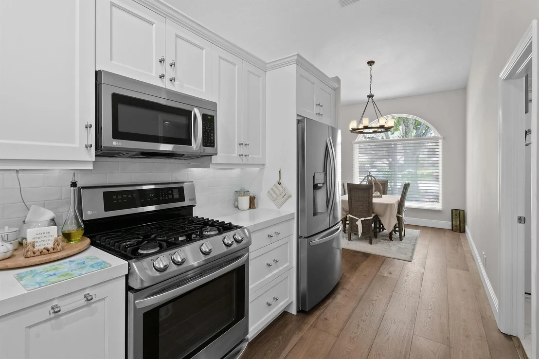 Photo of 274 Crane Point N