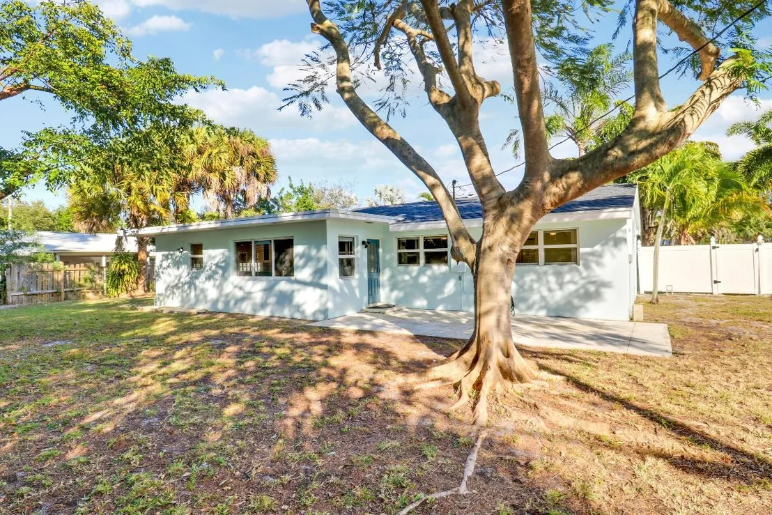 Photo of 19965 Jasmine Drive