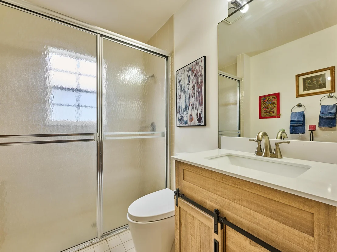 Photo of 6093 Bay Isles Drive