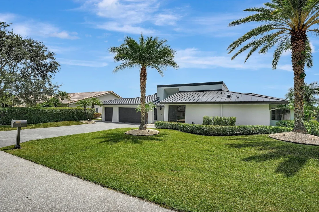 Photo of 5011 Pineview Circle