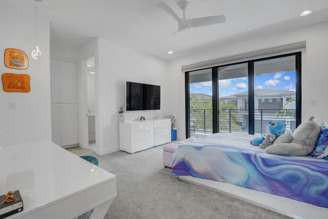 Photo of 8611 Dearborn River Way