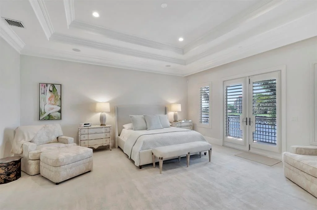 Photo of 4022 S Ocean Boulevard