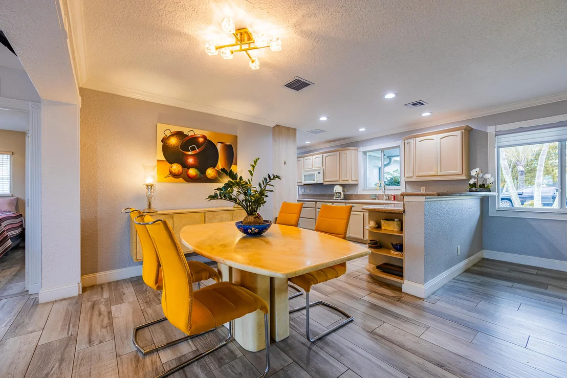 Photo of 801 SE 5th Terrace