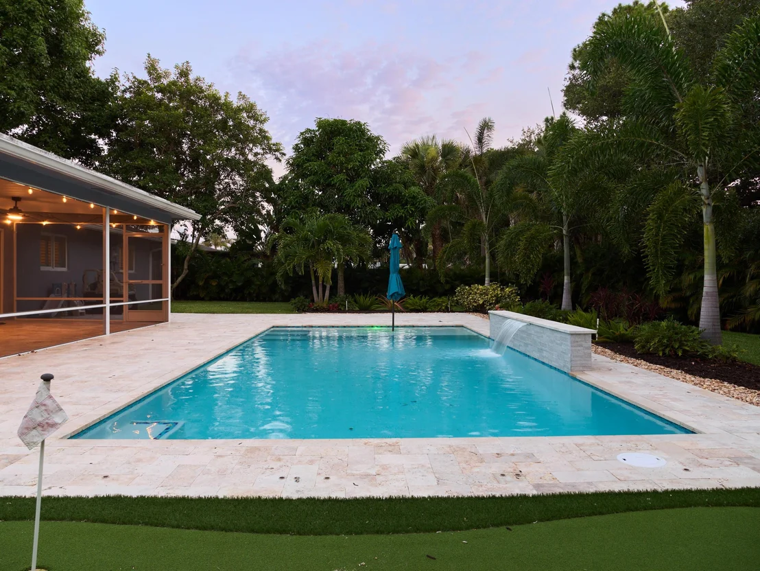 Photo of 304 Circle W