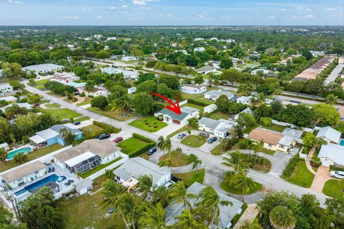 Photo of 311 Gulfstream Drive