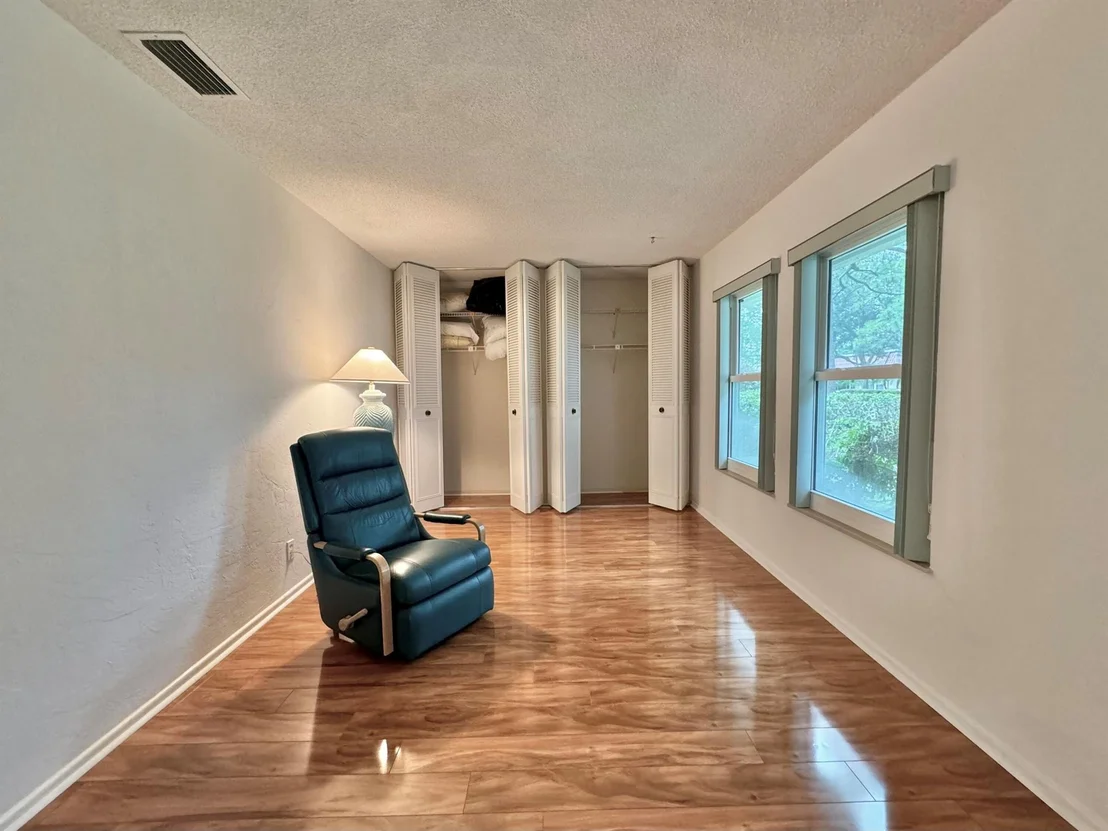 Photo of 194 Cape Cod Circle