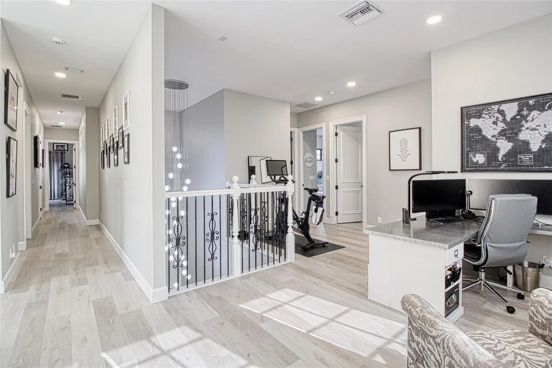 Photo of 9551 Eden Manor