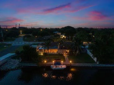 Photo of 864 Avocet Road