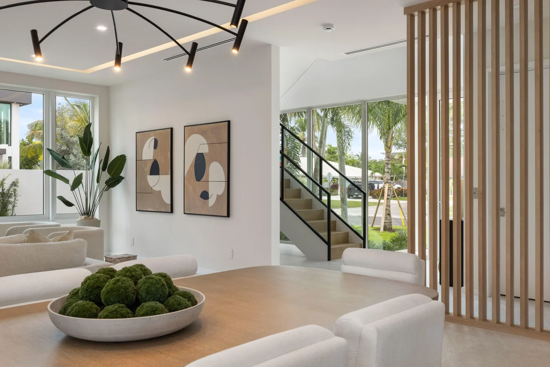 Photo of 800 Bond Way