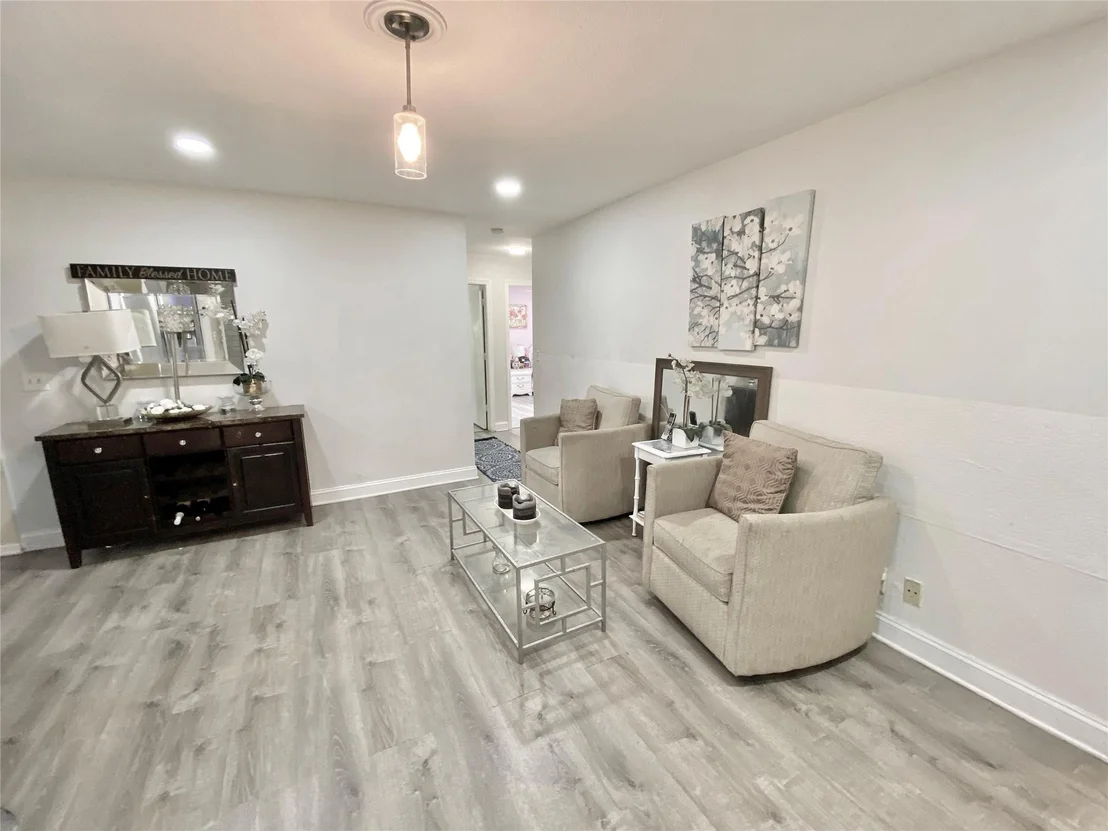 Photo of 9569 Richmond Circle