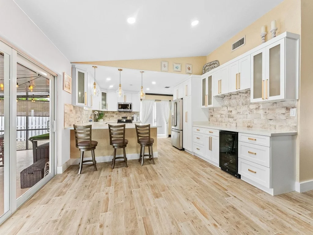 Photo of 6440 NW 201st Terrace