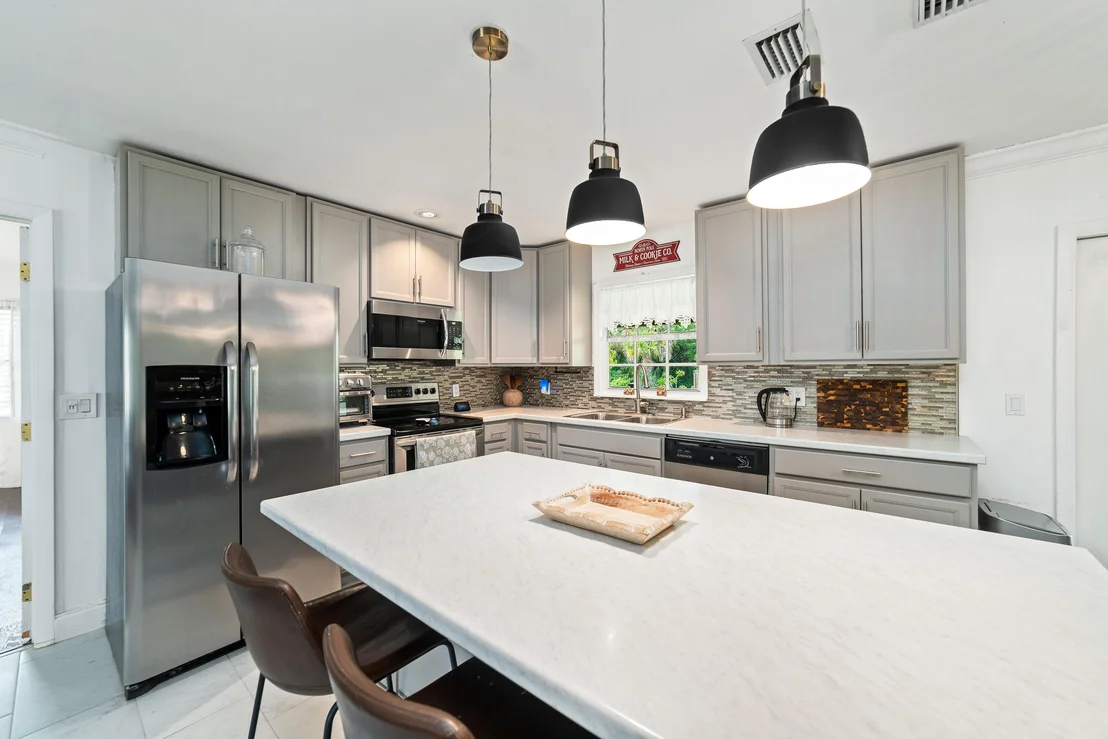 Photo of 110 W Mango Road