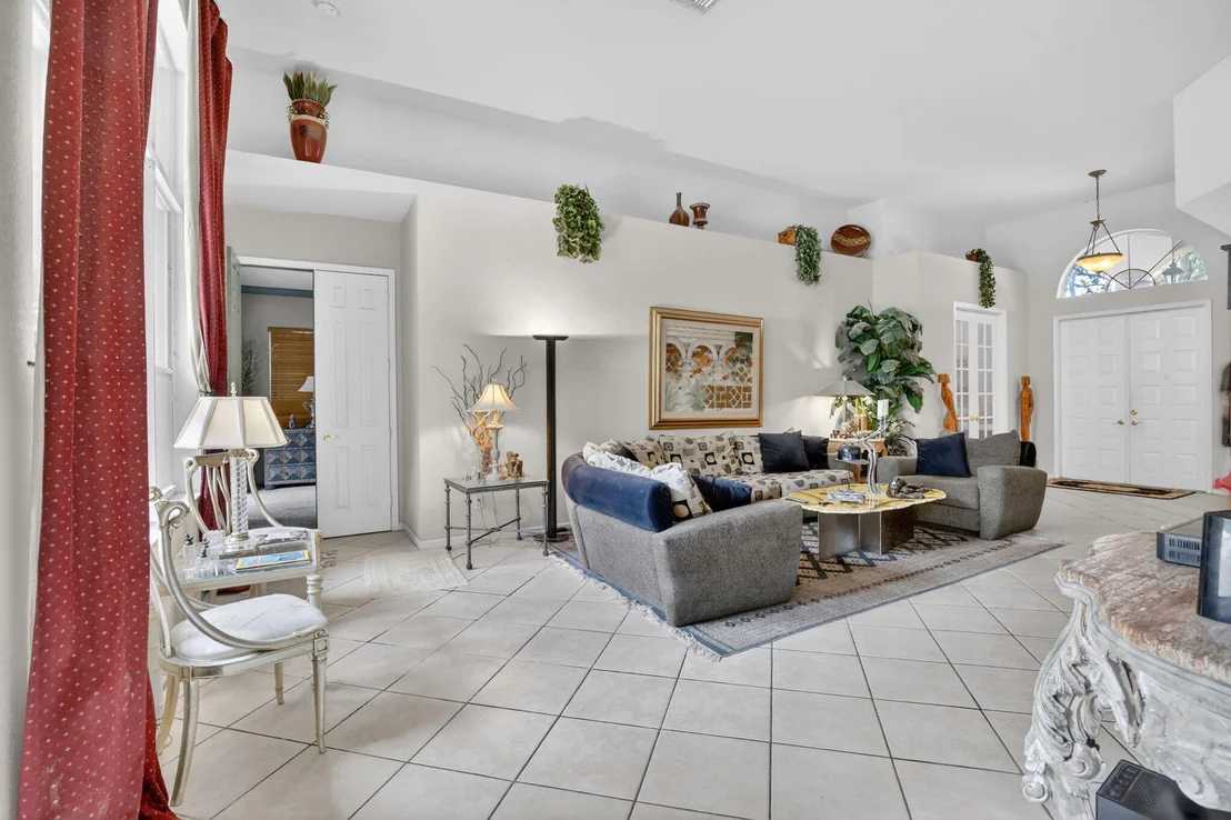 Photo of 8106 N Savannah Circle