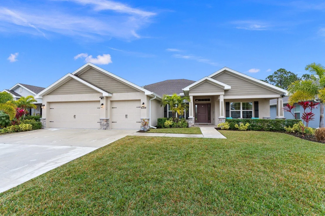 Photo of 8324 Amalfi Circle