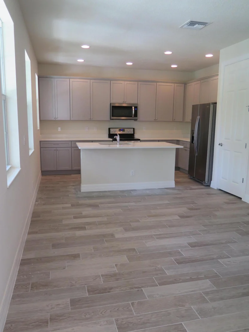 Photo of 1072 Community Drive