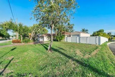 Photo of 864 Avocet Road