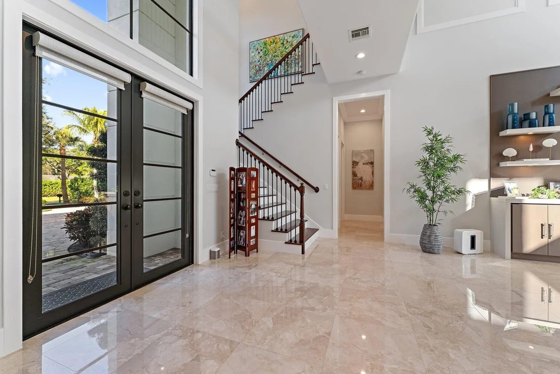 Photo of 5730 Holly Lane