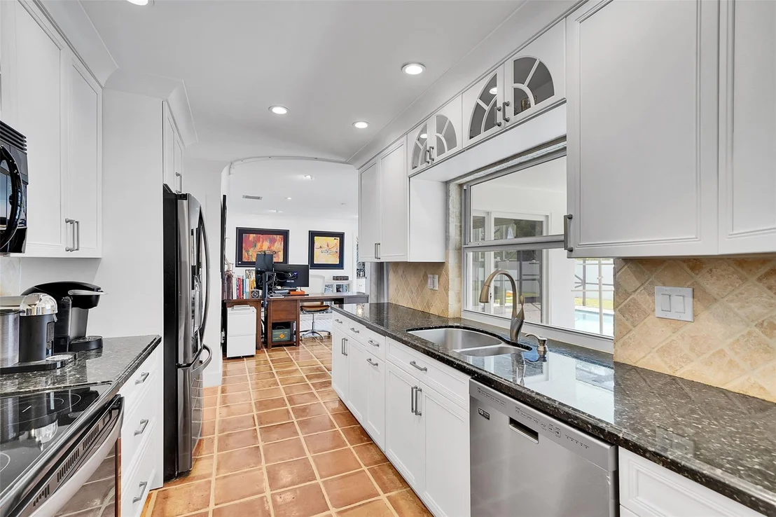 Photo of 816 Appleby Street