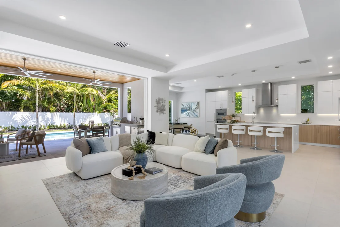 Photo of 417 Lake Drive