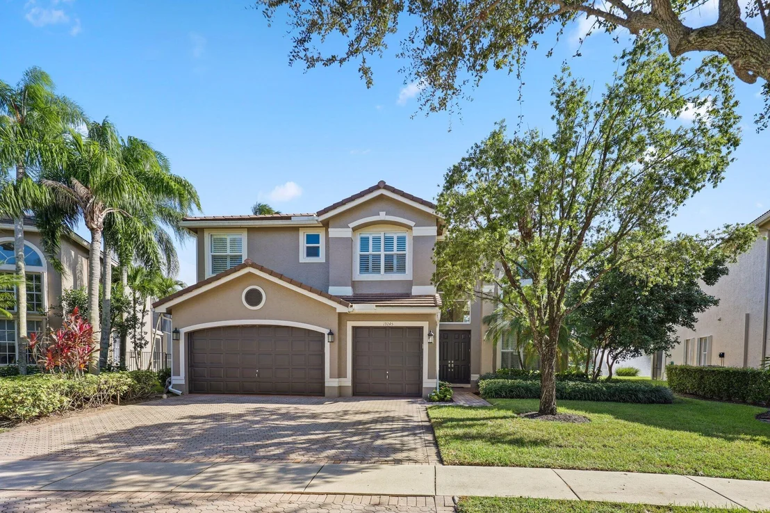 Photo of 19245 Skyridge Circle