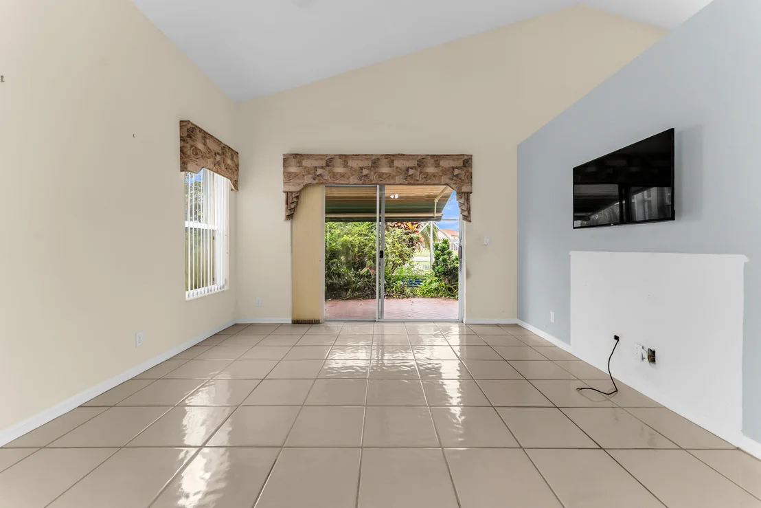 Photo of 12910 Clifton
