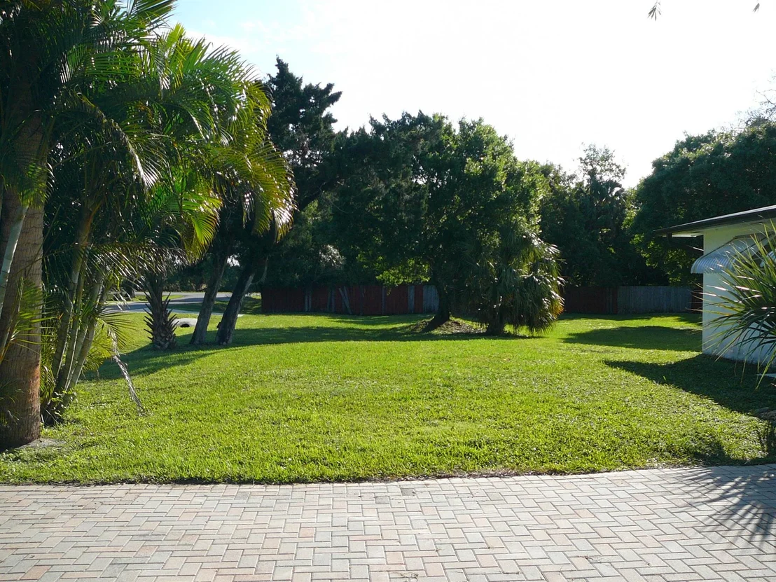 Photo of 903 Echo Street