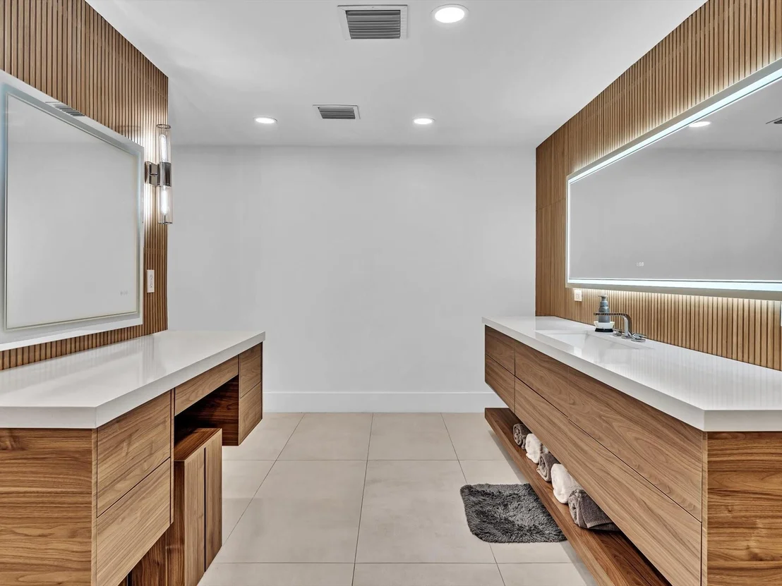 Photo of 525 Sandpiper Way