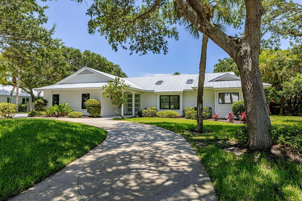 Photo of 2160 Seagrape Drive