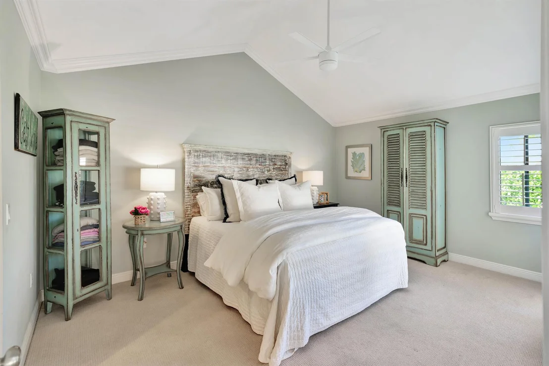 Photo of 242 E River Park Drive