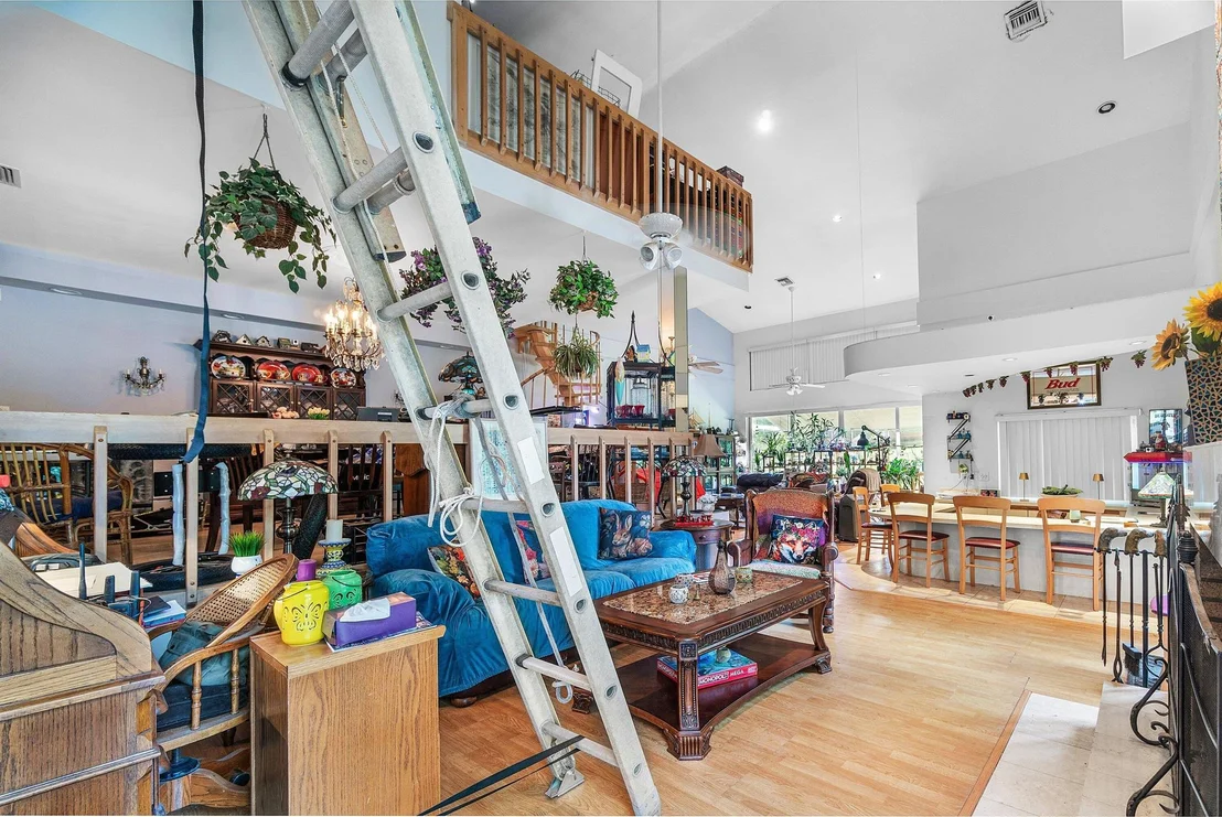 Photo of 16457 115th Avenue N