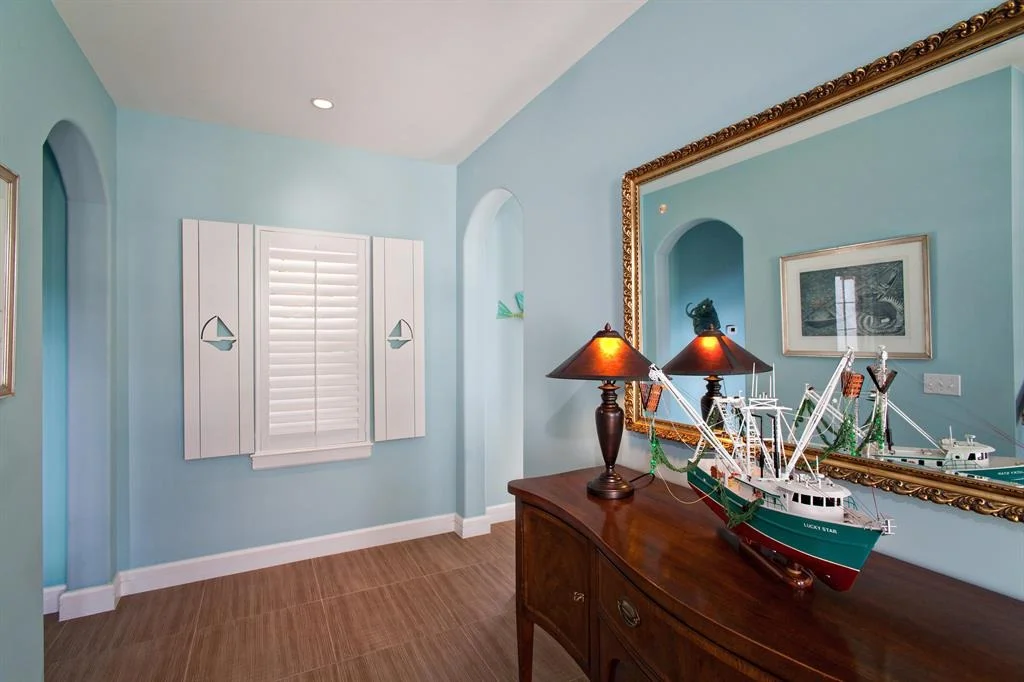 Photo of 6 Bay Harbor Road