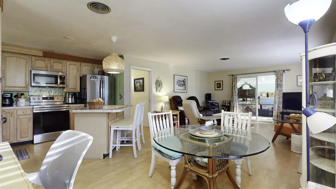 Photo of 3030 Summit Street