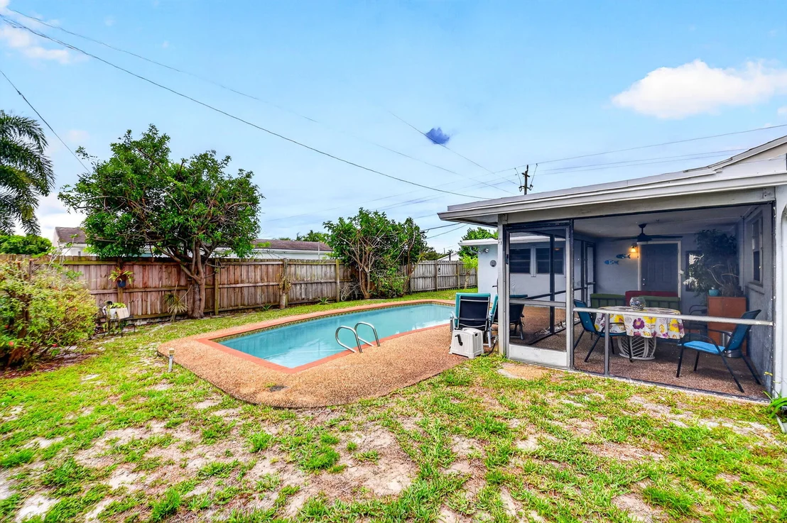 Photo of 3120 Seagrape Road