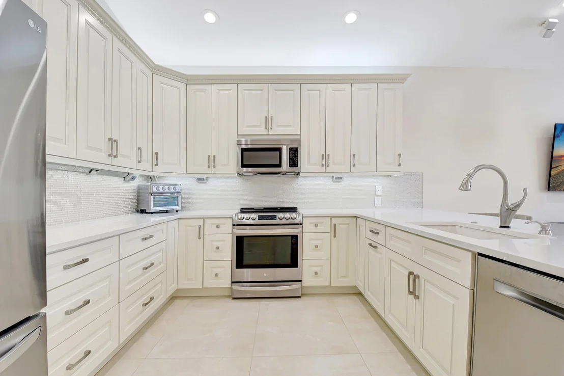 Photo of 13209 Alhambra Lake Circle