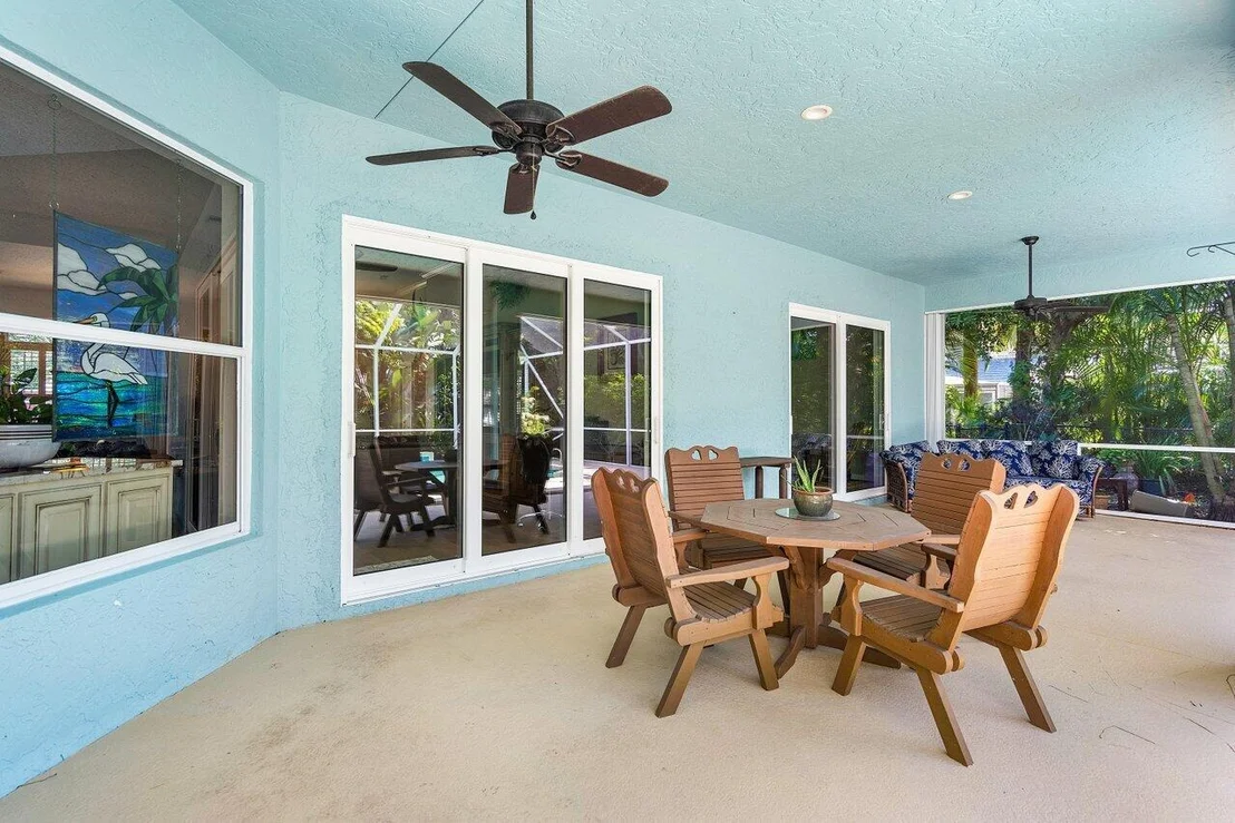 Photo of 18730 SE Lakeside Way