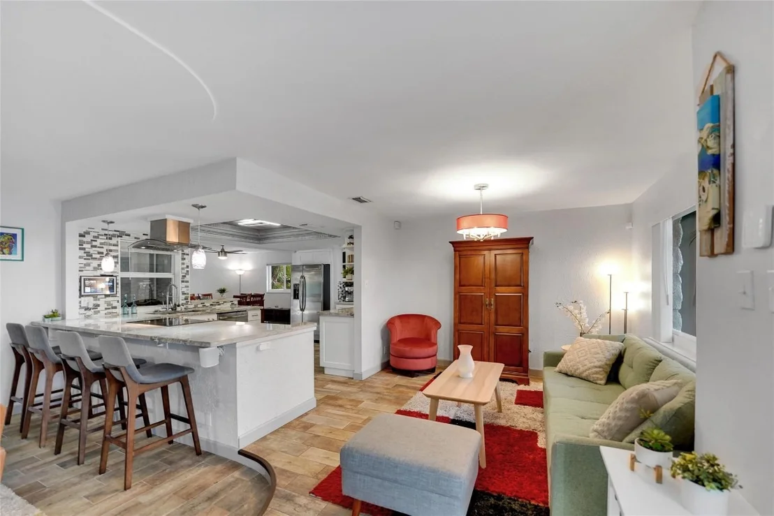 Photo of 6972 NW 5th Place