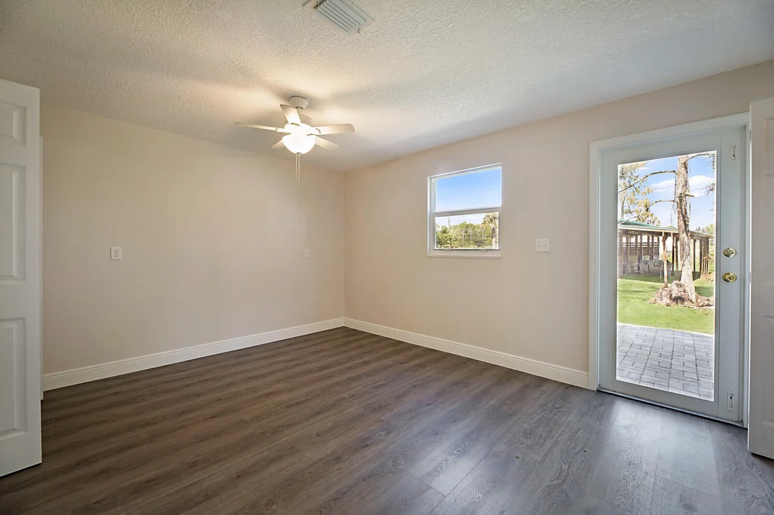 Photo of 13579 Farley Road