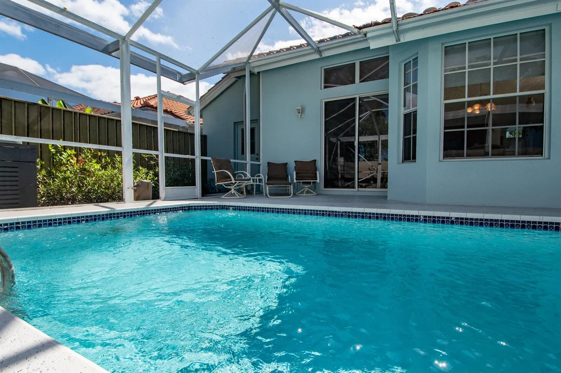 Photo of 262 Eagleton Estate Boulevard