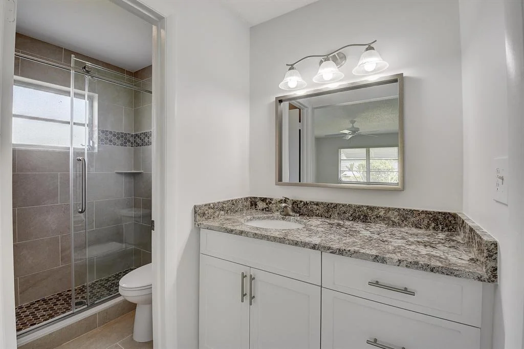 Photo of Unit A at 417 High Point Boulevard