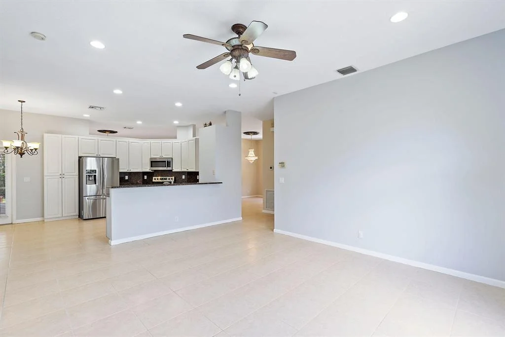 Photo of 228 Blackbird Lane