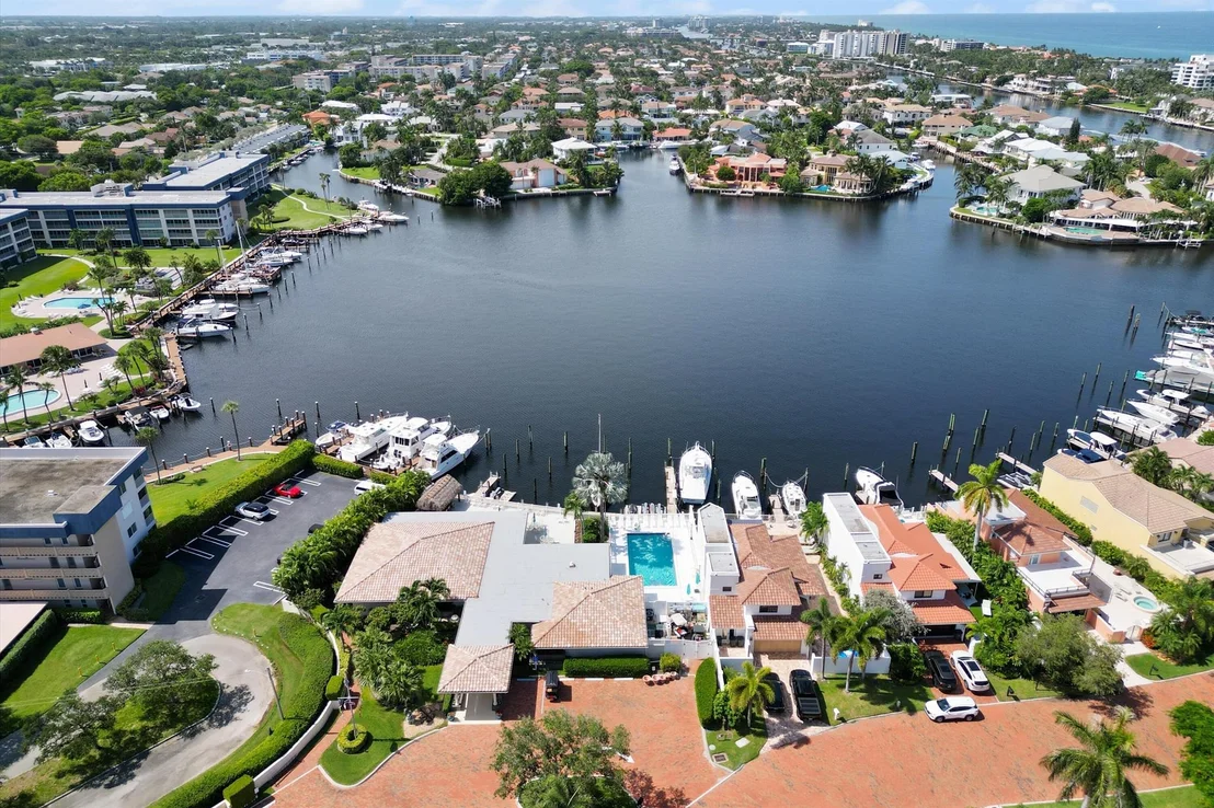 Photo of 3579 Commodore Circle