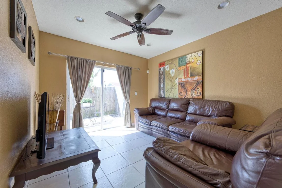 Photo of 416 Circle Drive S