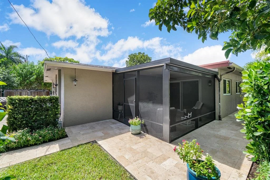Photo of 770 NW 3rd Avenue