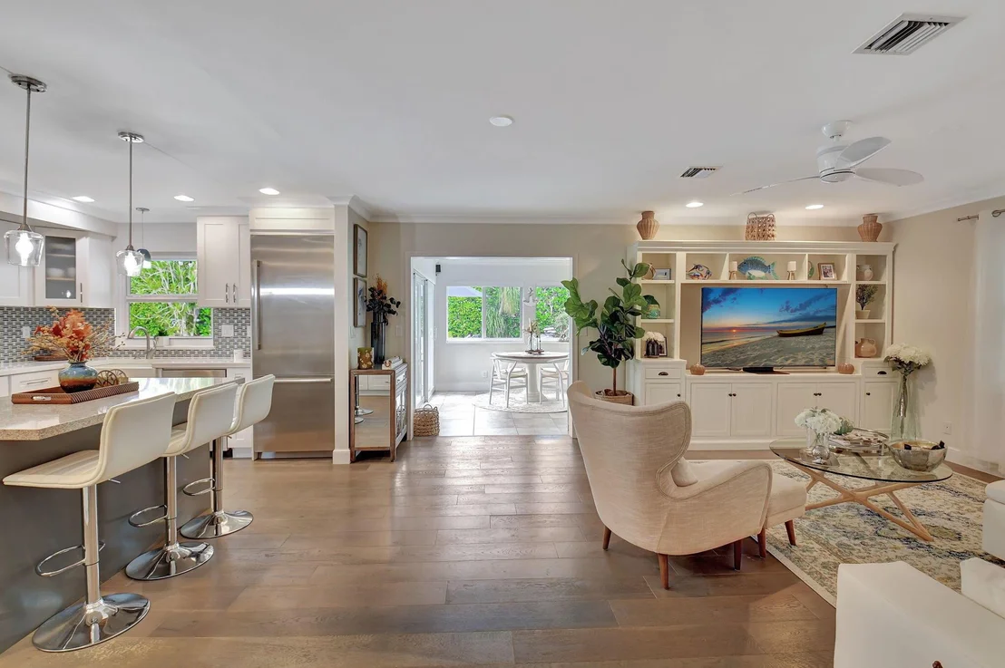 Photo of 715 Sunshine Drive