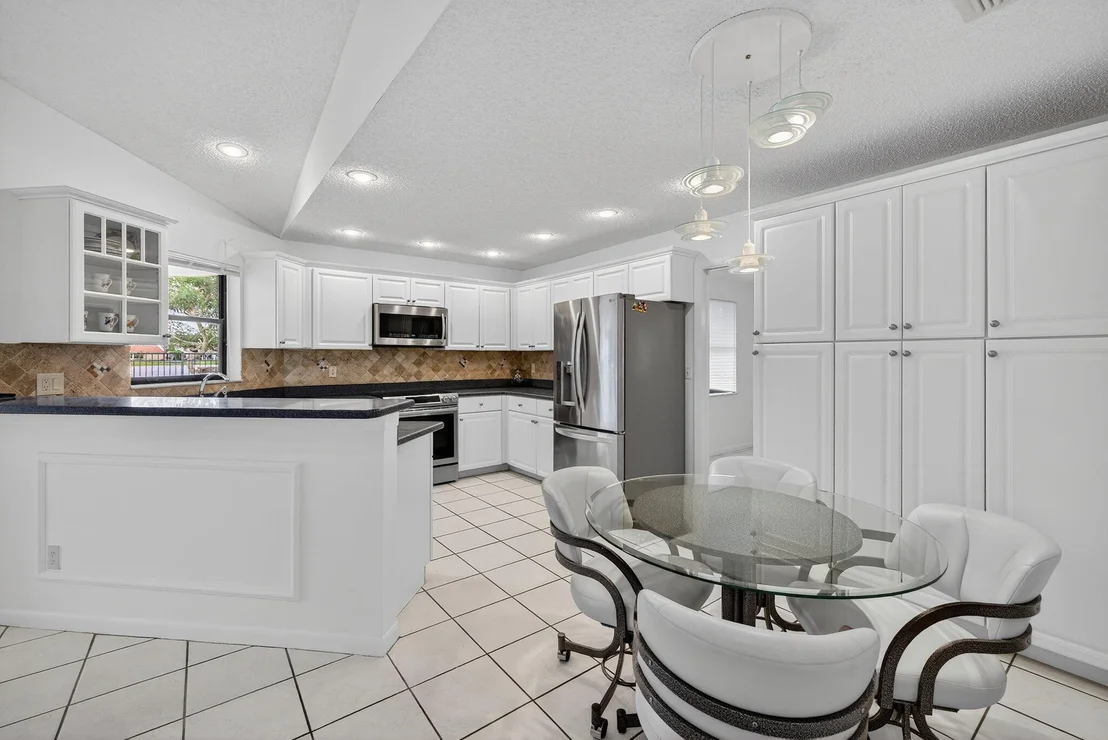 Photo of 3140 Old Orchard Road