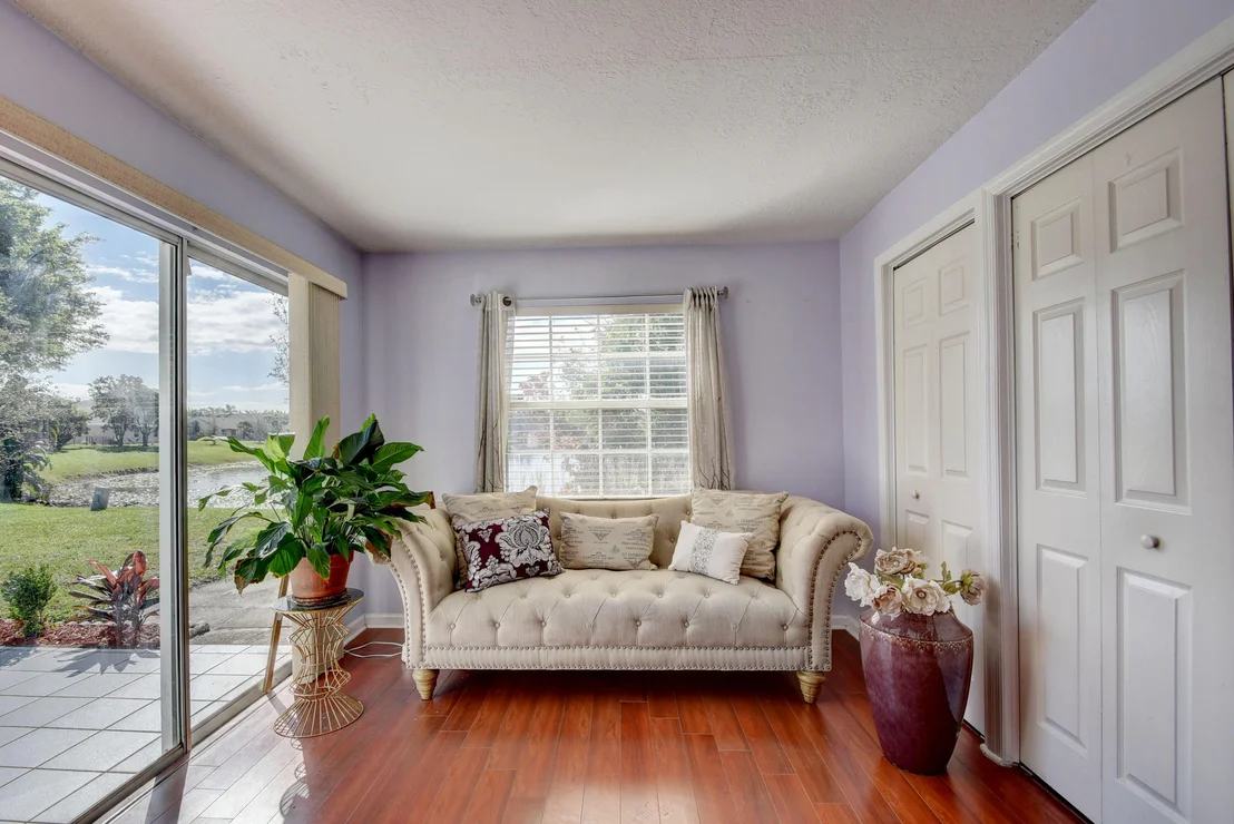 Photo of 1844 Edgewater Drive