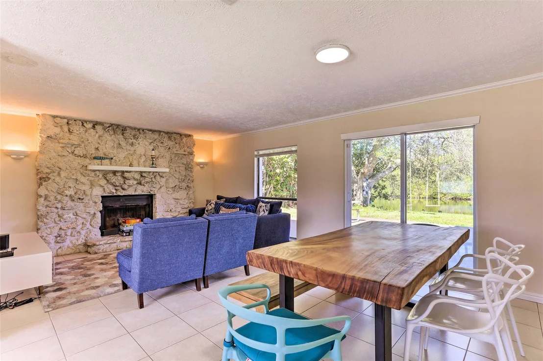 Photo of 928 Jackson Way