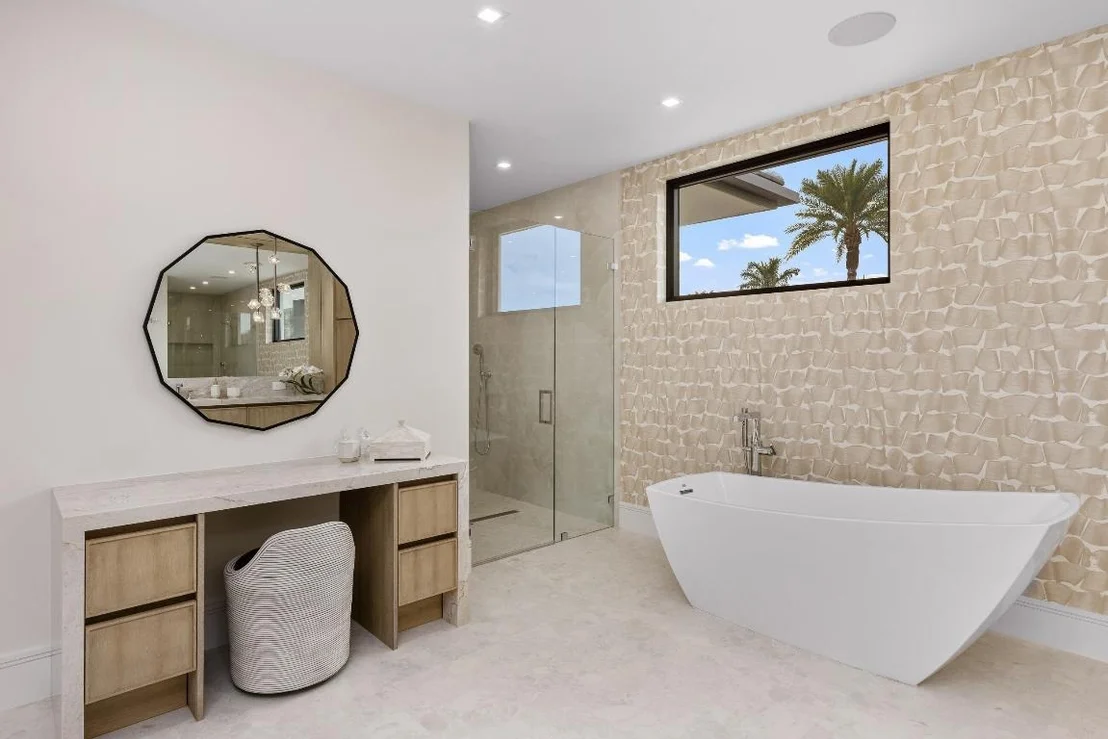 Photo of 2498 Queen Palm Road