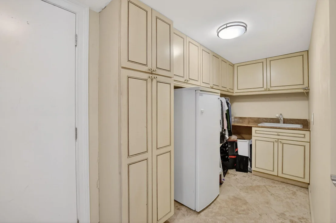 Photo of 6790 Jardin Place